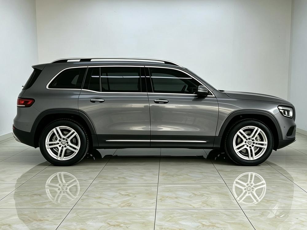 Mercedes-Benz Mercedes-Benz GLB
