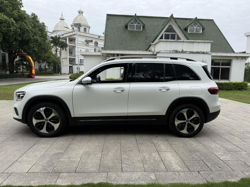 Mercedes-Benz Mercedes-Benz GLB