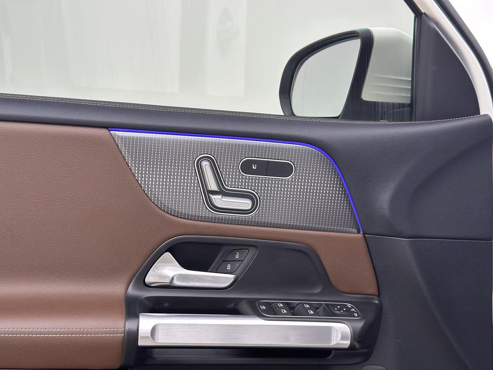 Mercedes-Benz Mercedes-Benz GLB