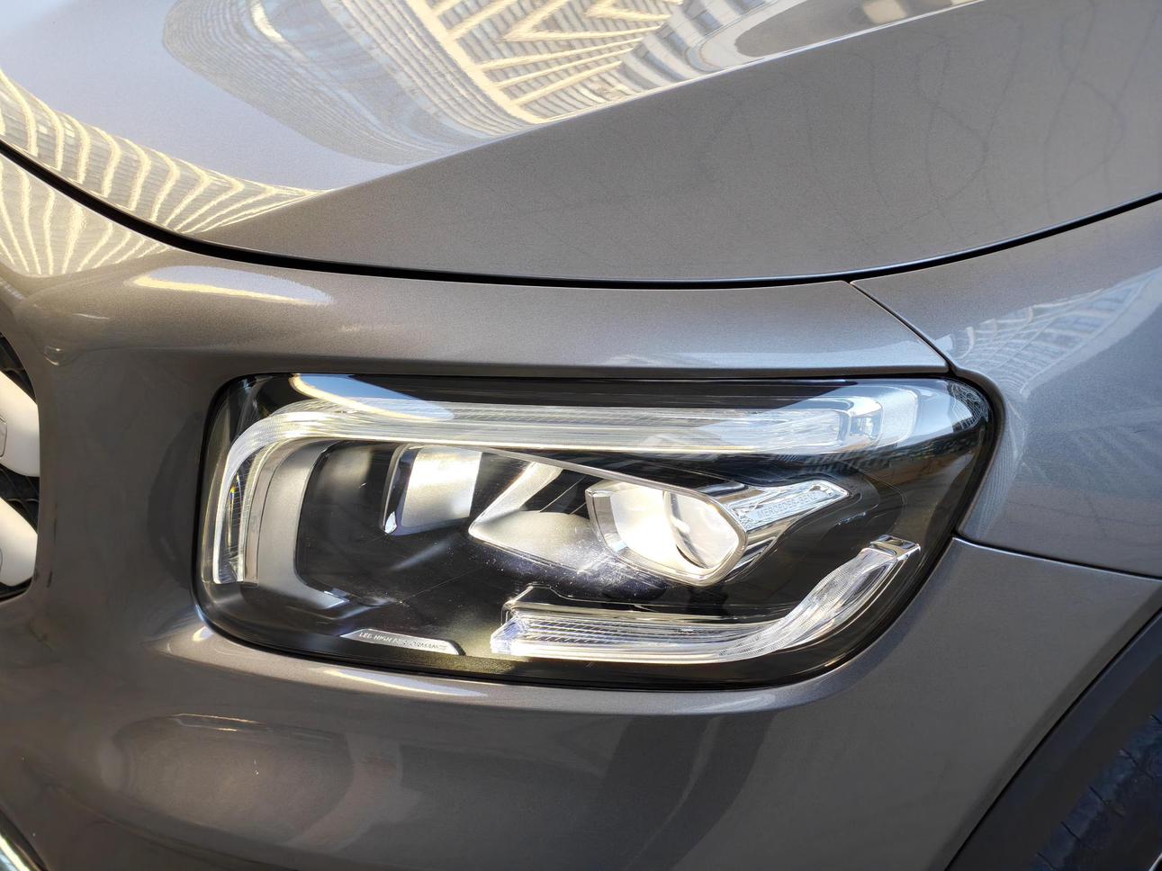 Mercedes-Benz Mercedes-Benz GLB