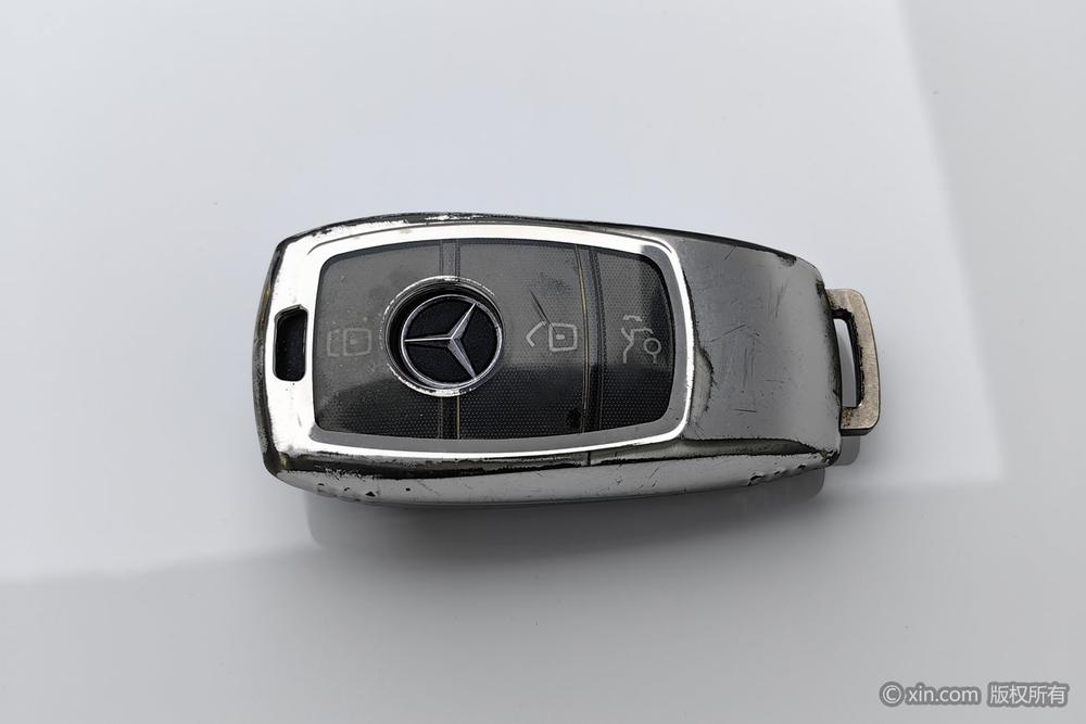 Mercedes-Benz Mercedes-Benz GLB