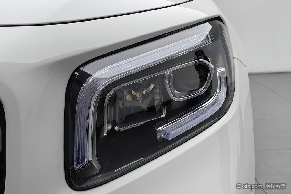 Mercedes-Benz Mercedes-Benz GLB