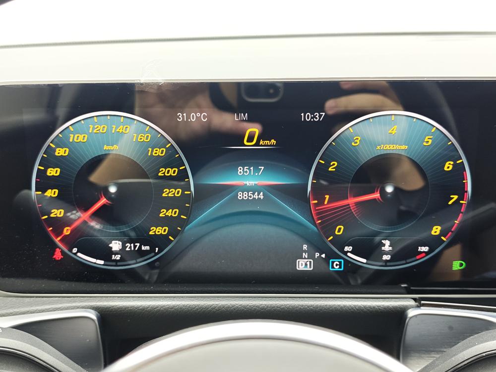 Mercedes-Benz Mercedes-Benz GLB
