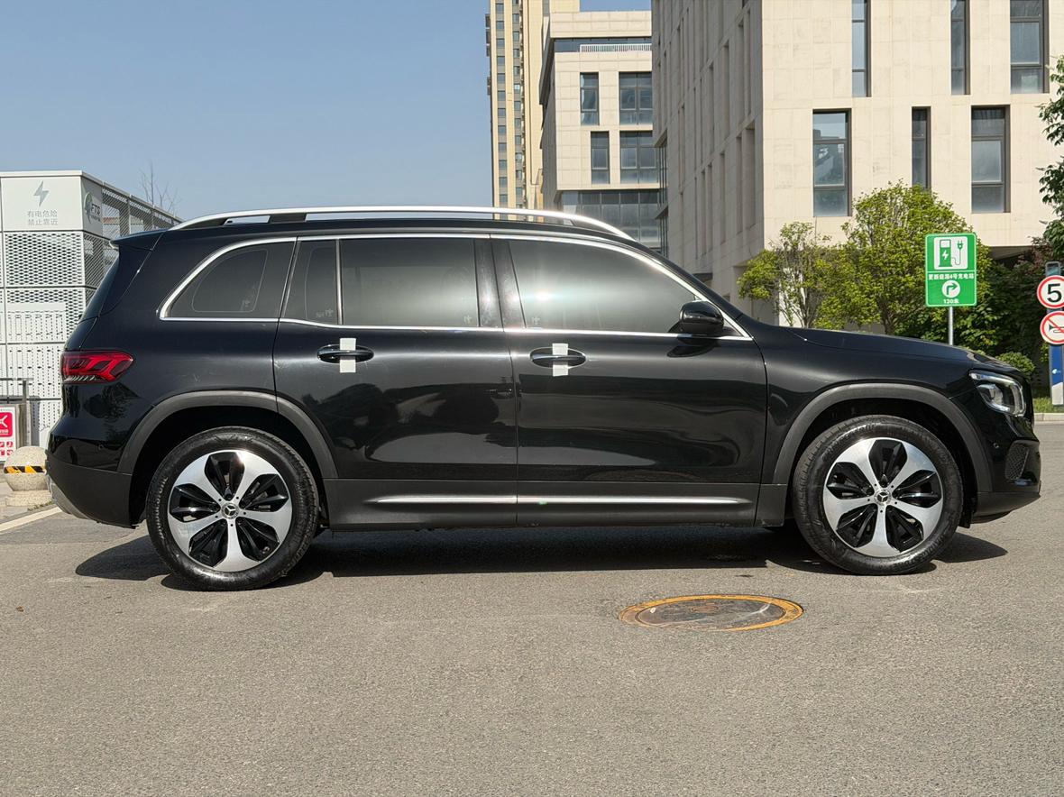 Mercedes-Benz Mercedes-Benz GLB