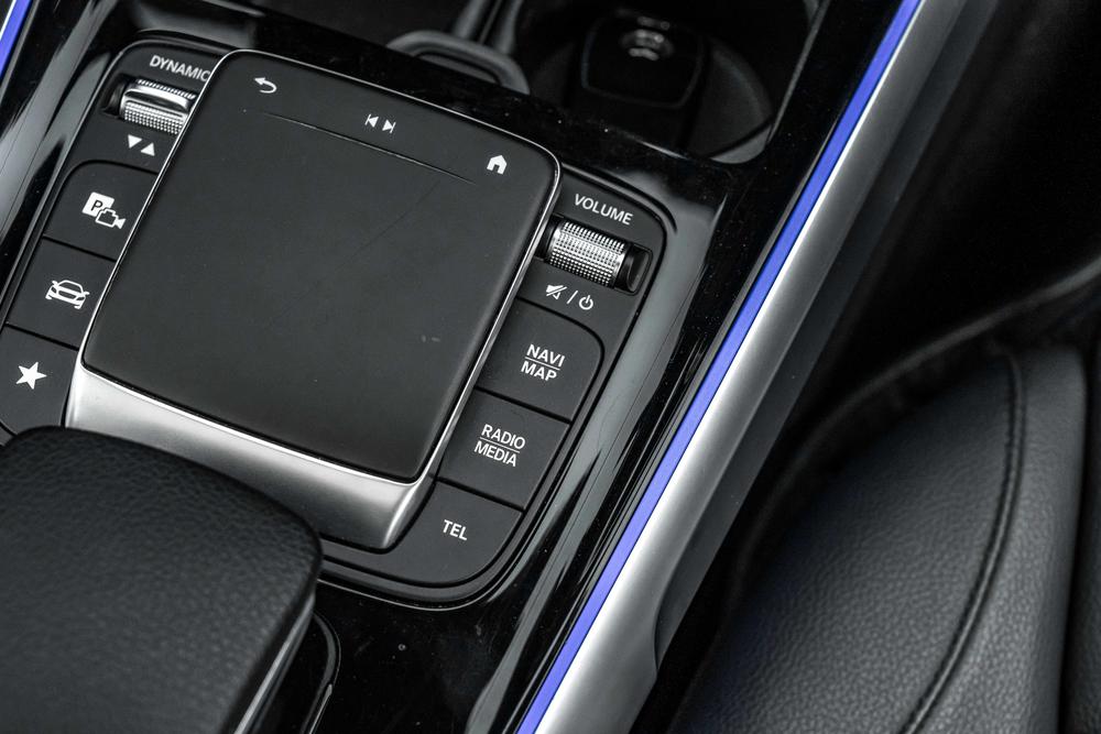 Mercedes-Benz Mercedes-Benz GLB