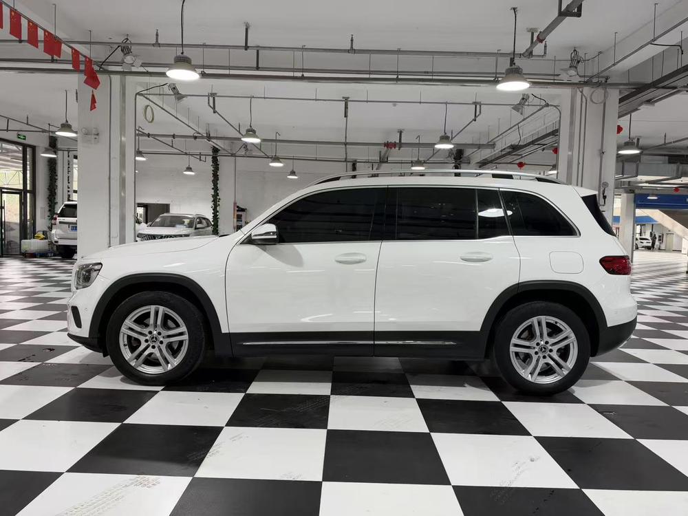 Mercedes-Benz Mercedes-Benz GLB