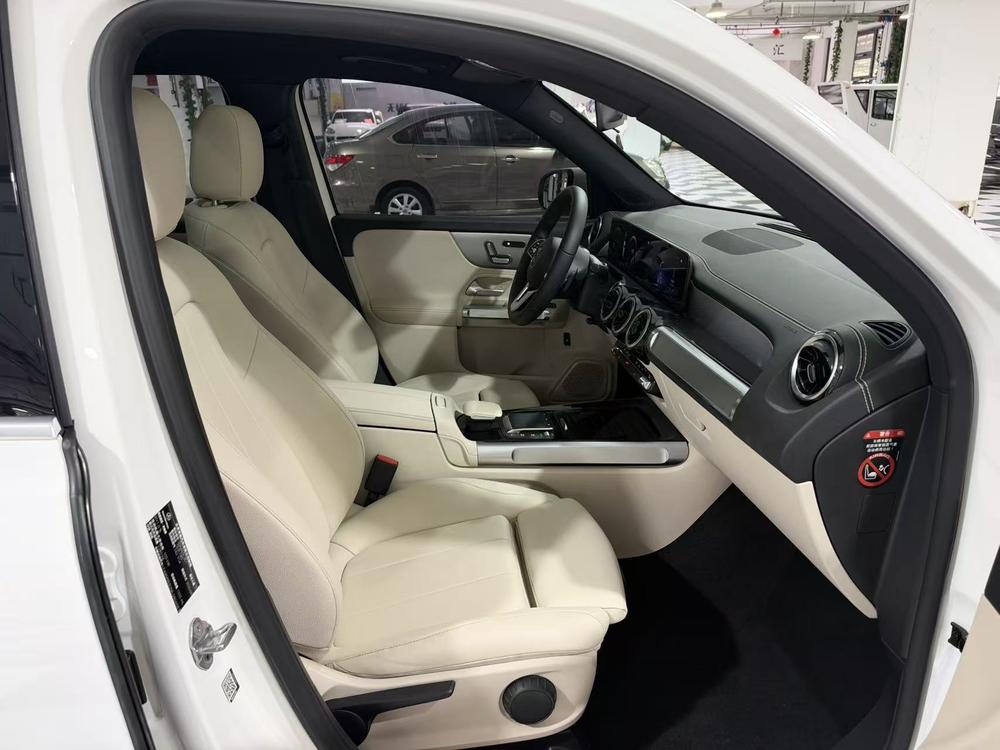 Mercedes-Benz Mercedes-Benz GLB