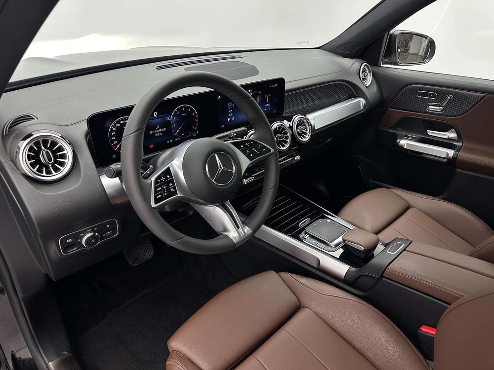 Mercedes-Benz Mercedes-Benz GLB