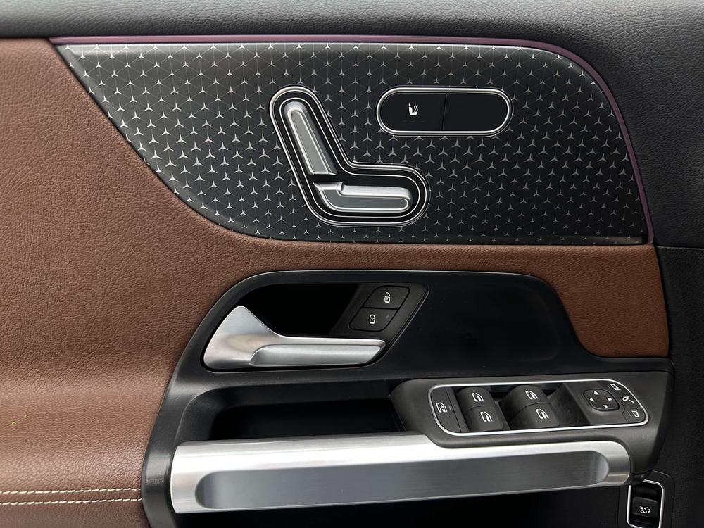 Mercedes-Benz Mercedes-Benz GLB
