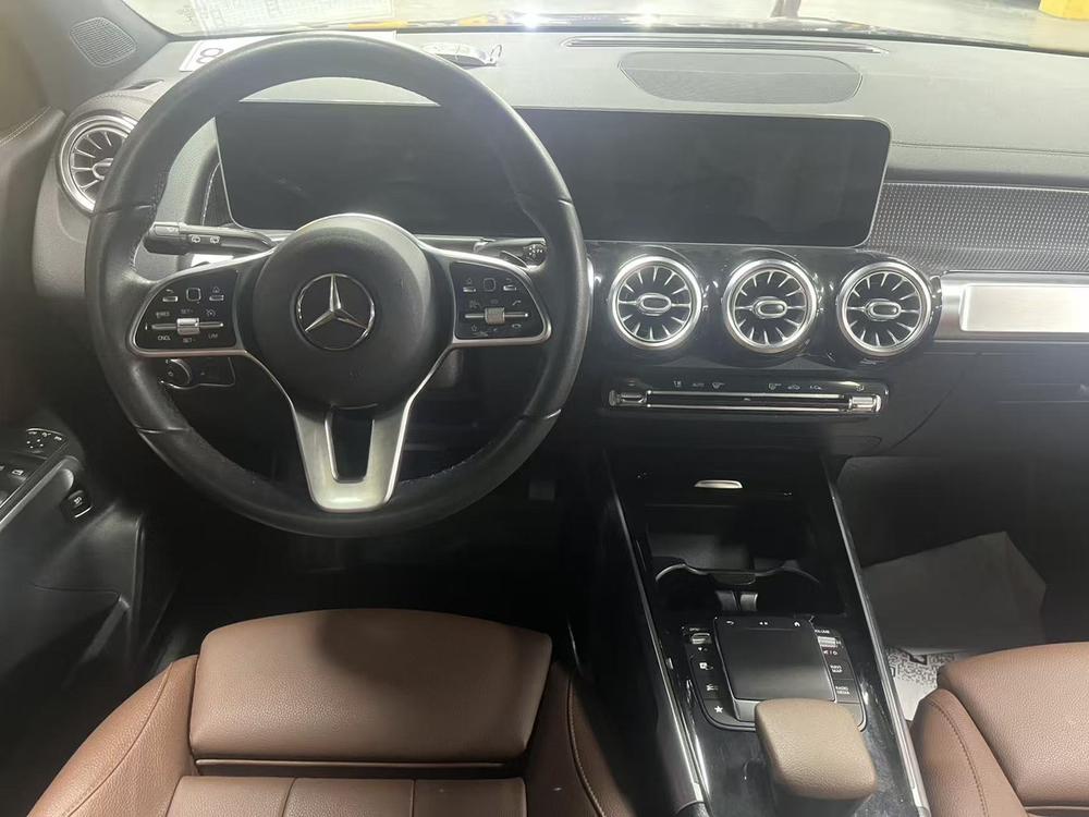 Mercedes-Benz Mercedes-Benz GLB