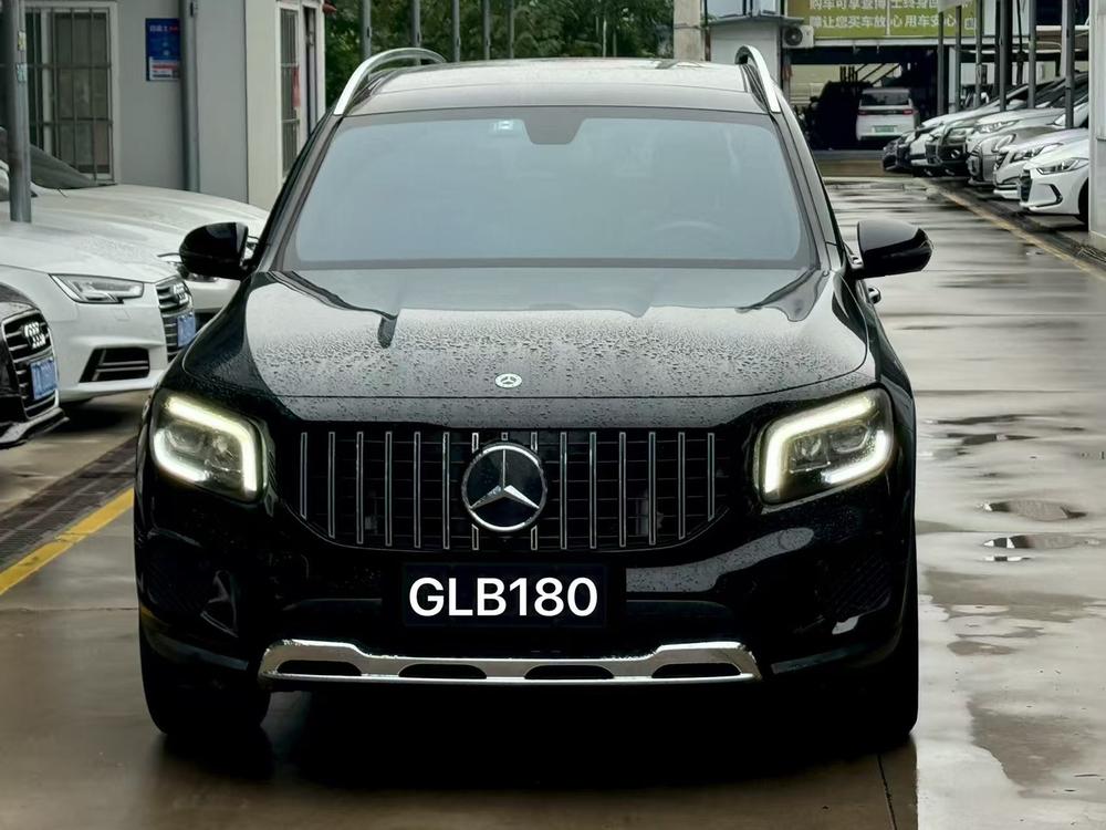 Mercedes-Benz Mercedes-Benz GLB
