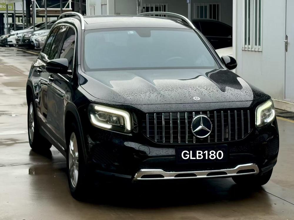 Mercedes-Benz Mercedes-Benz GLB