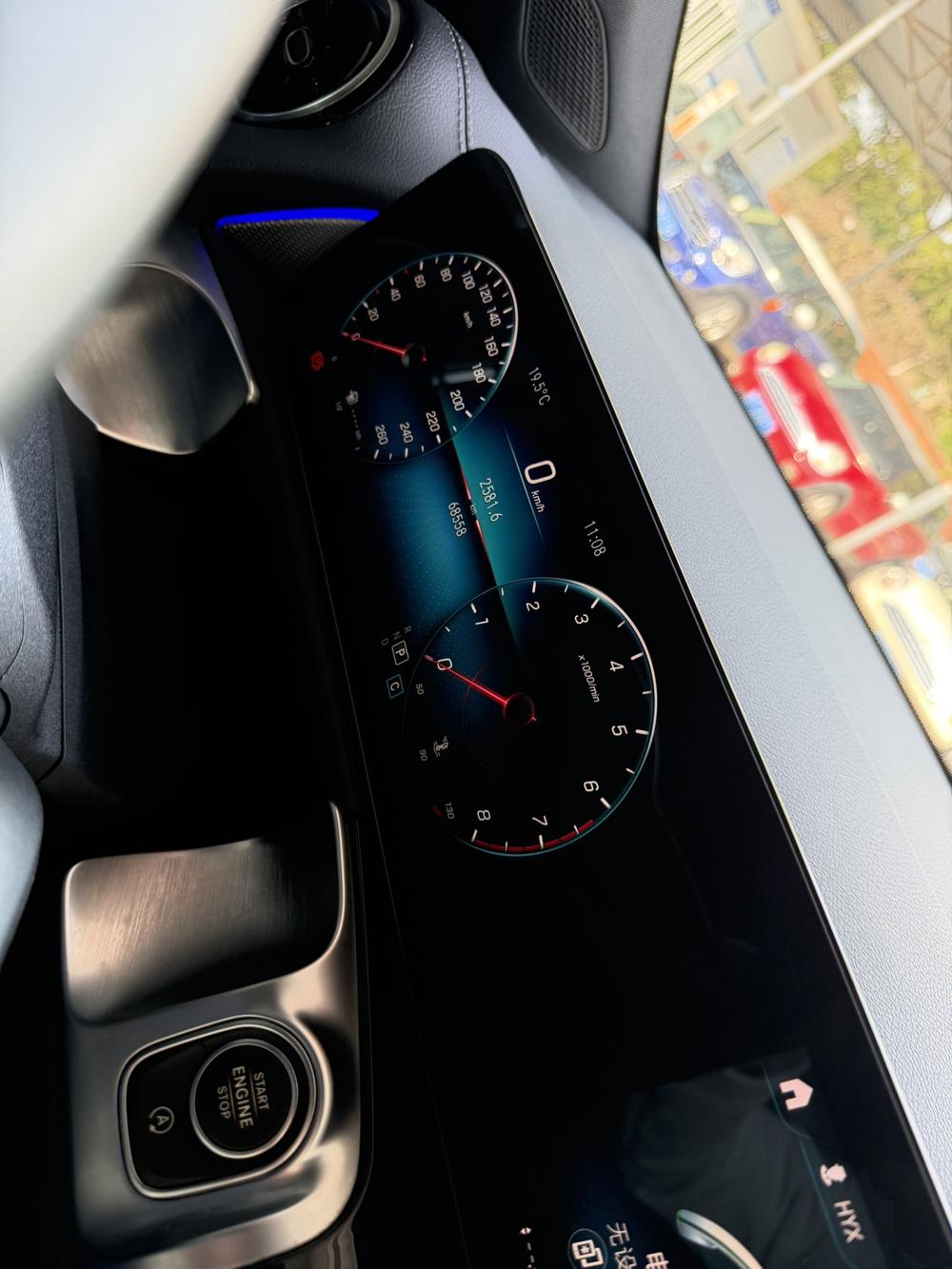 Mercedes-Benz Mercedes-Benz GLB