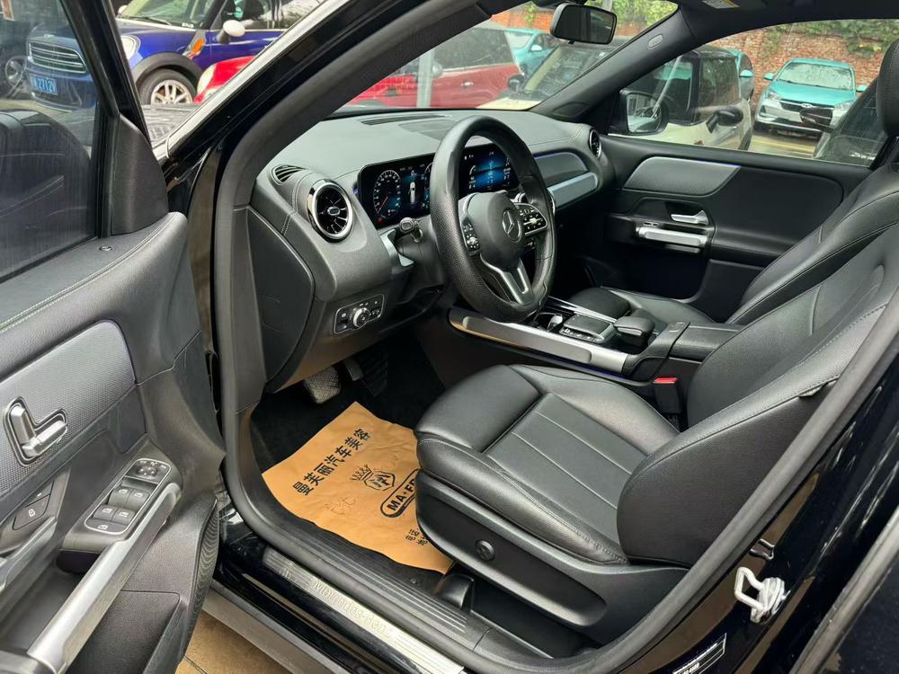 Mercedes-Benz Mercedes-Benz GLB
