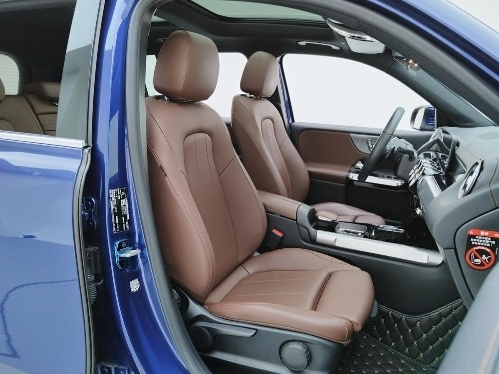 Mercedes-Benz Mercedes-Benz GLB