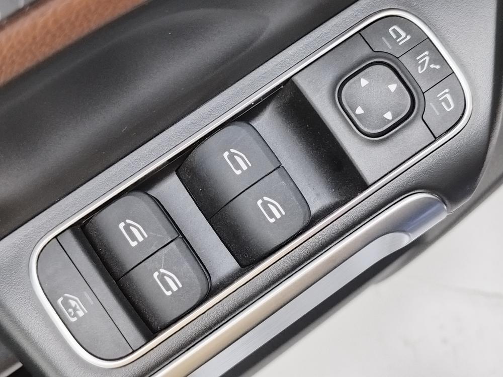 Mercedes-Benz Mercedes-Benz GLB