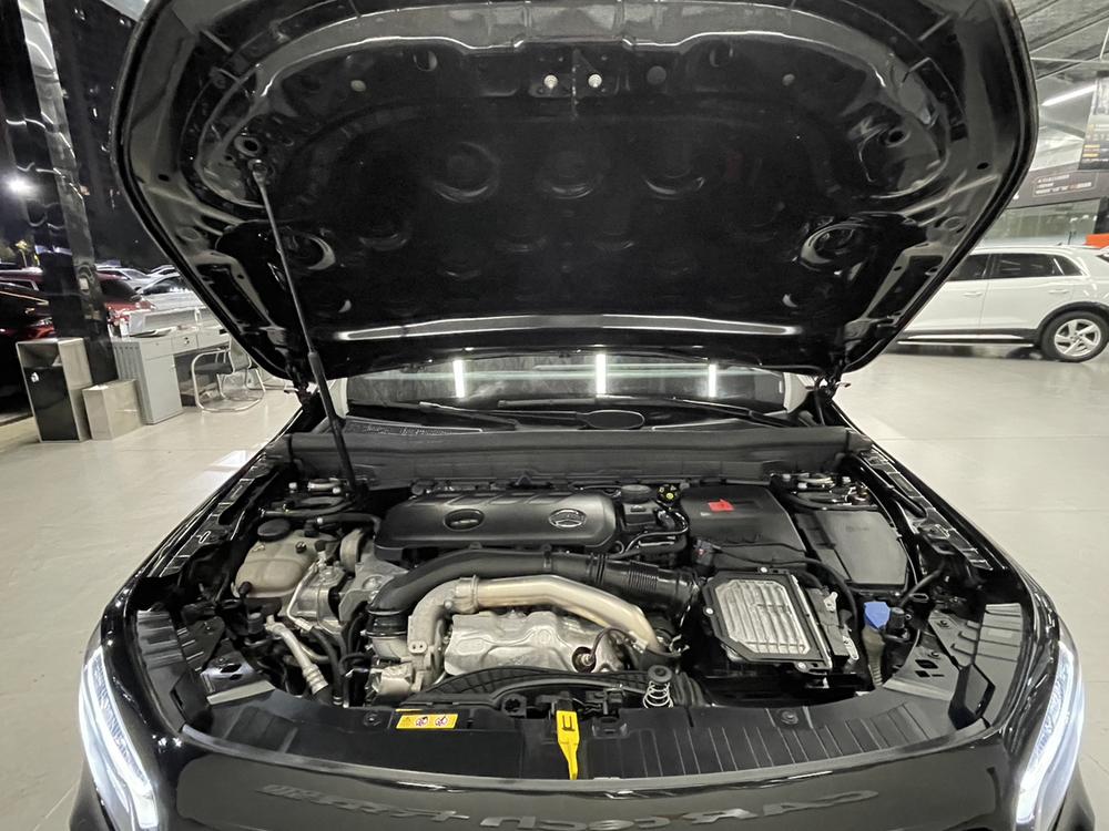 Mercedes-Benz Mercedes-Benz GLB