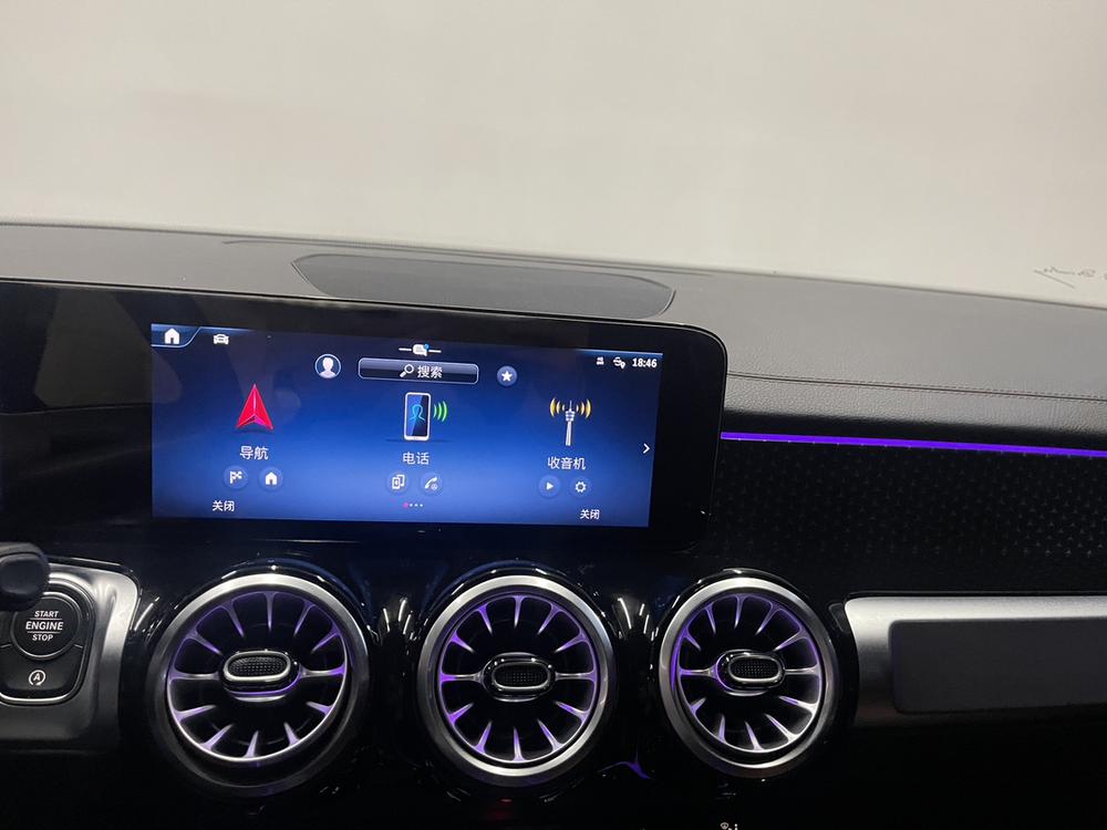 Mercedes-Benz Mercedes-Benz GLB