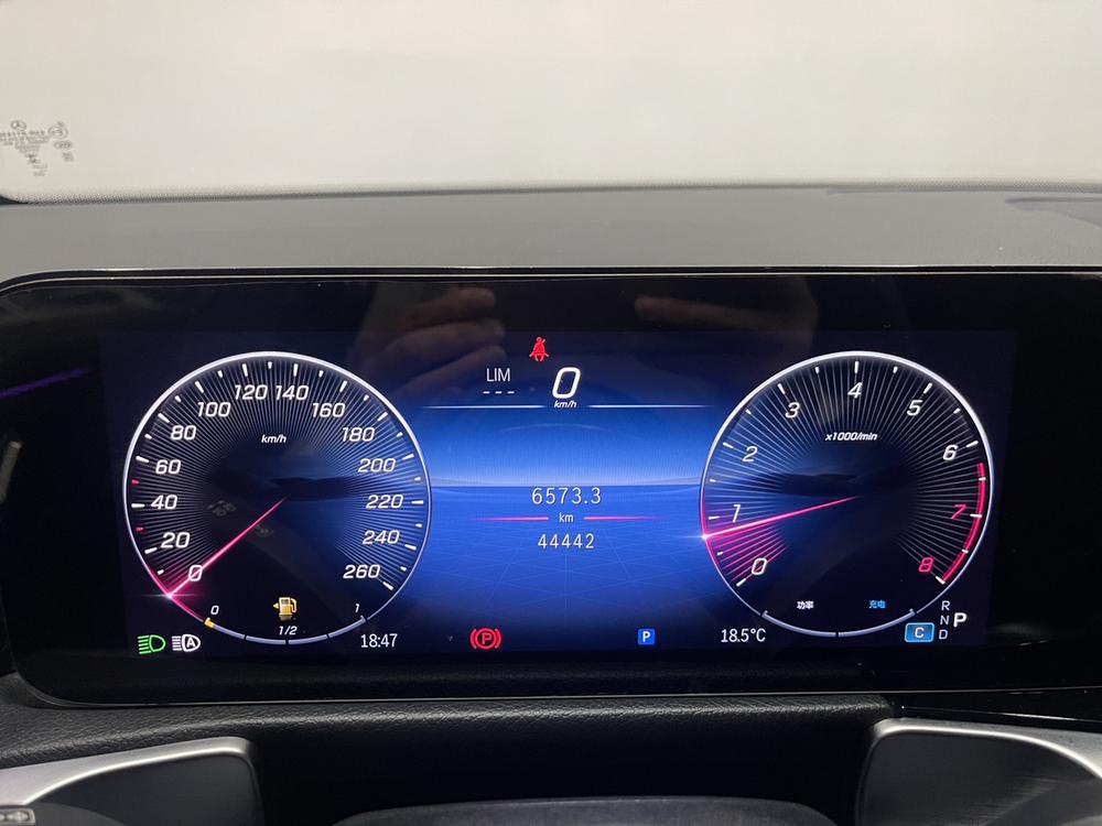 Mercedes-Benz Mercedes-Benz GLB