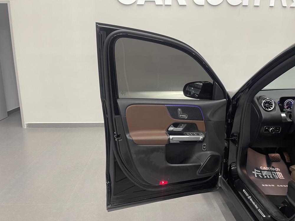 Mercedes-Benz Mercedes-Benz GLB