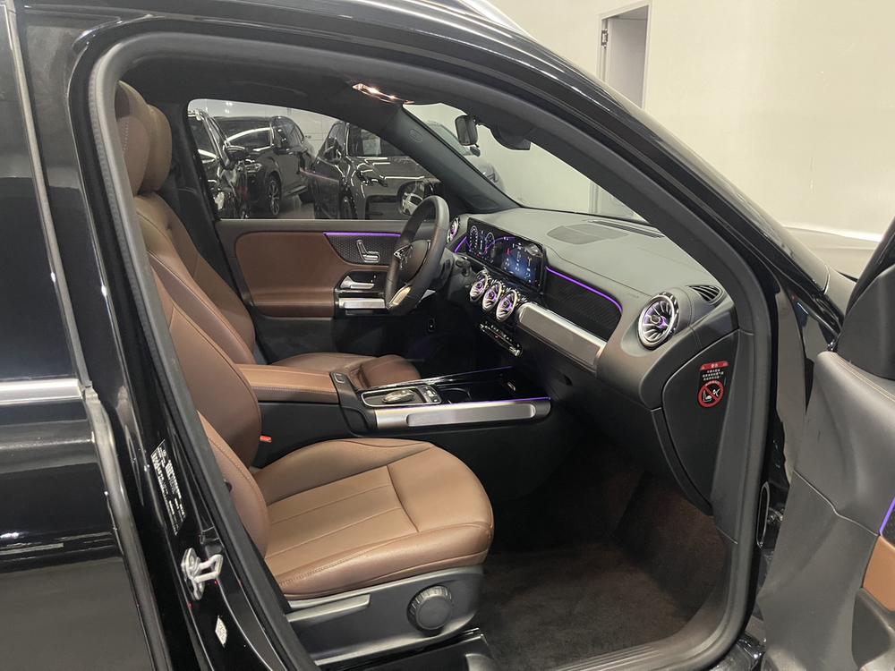 Mercedes-Benz Mercedes-Benz GLB