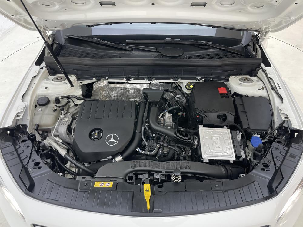 Mercedes-Benz Mercedes-Benz GLB