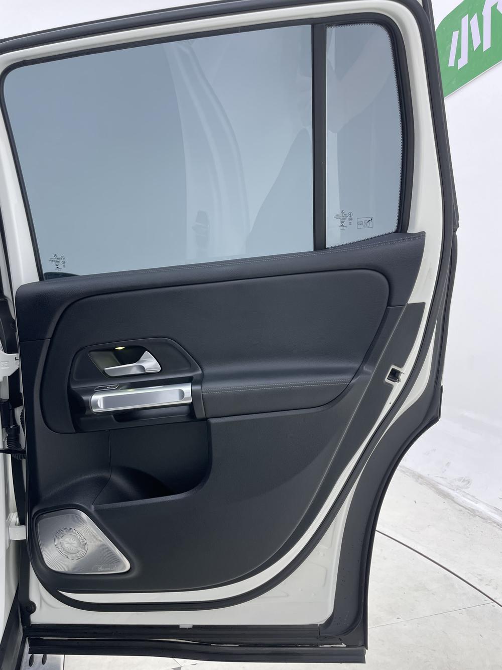 Mercedes-Benz Mercedes-Benz GLB