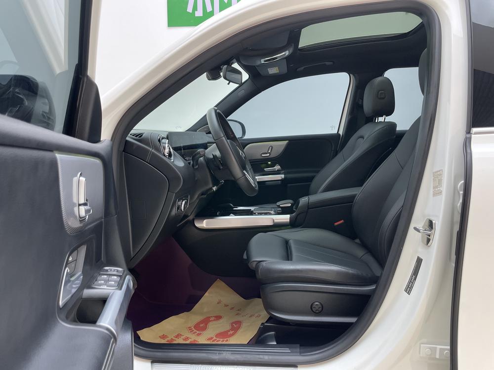 Mercedes-Benz Mercedes-Benz GLB