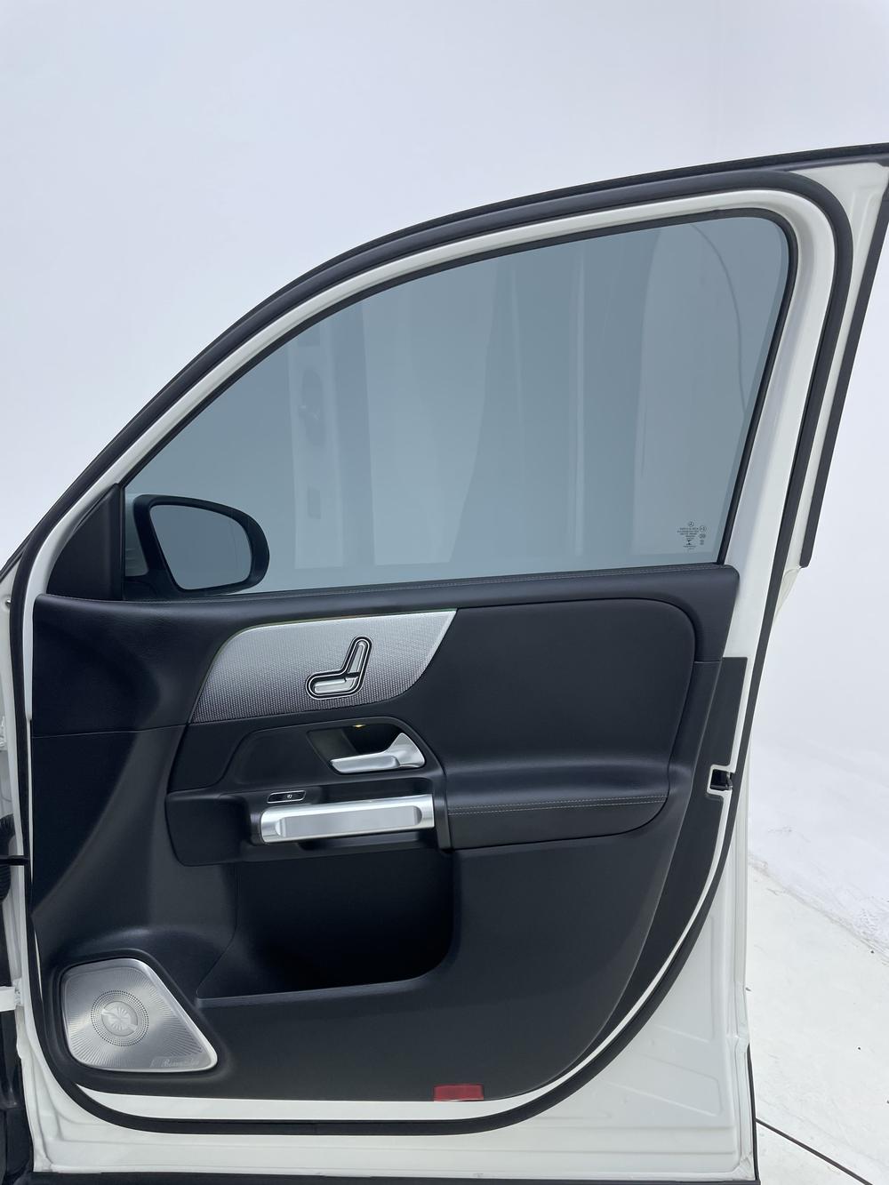 Mercedes-Benz Mercedes-Benz GLB