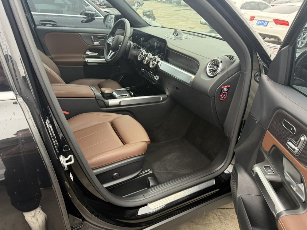 Mercedes-Benz Mercedes-Benz GLB
