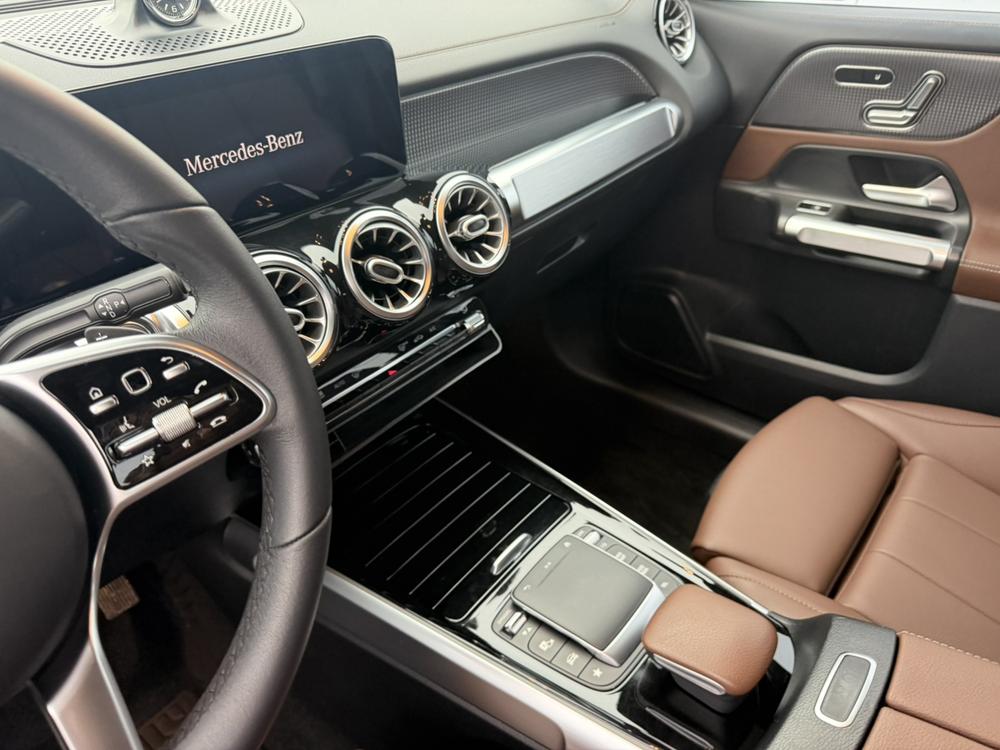Mercedes-Benz Mercedes-Benz GLB