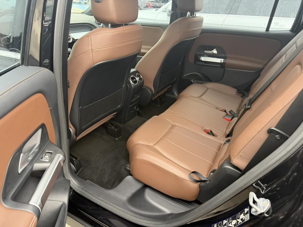 Mercedes-Benz Mercedes-Benz GLB