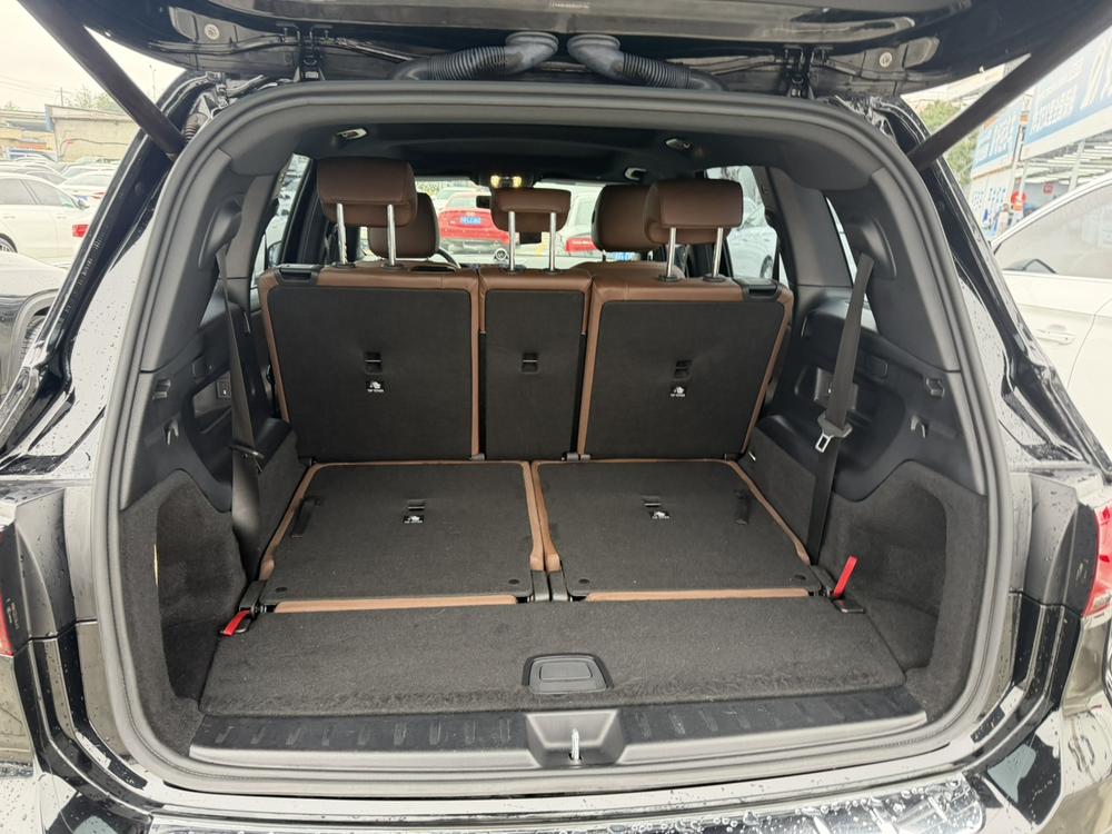 Mercedes-Benz Mercedes-Benz GLB