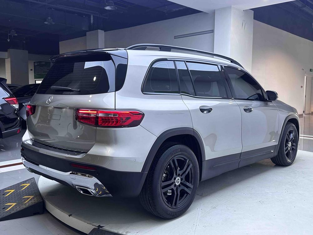Mercedes-Benz Mercedes-Benz GLB