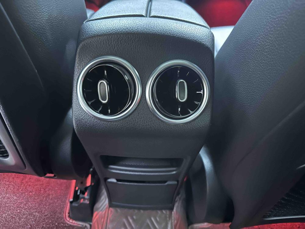 Mercedes-Benz Mercedes-Benz GLB