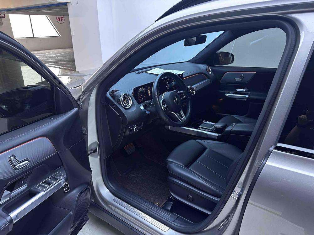 Mercedes-Benz Mercedes-Benz GLB