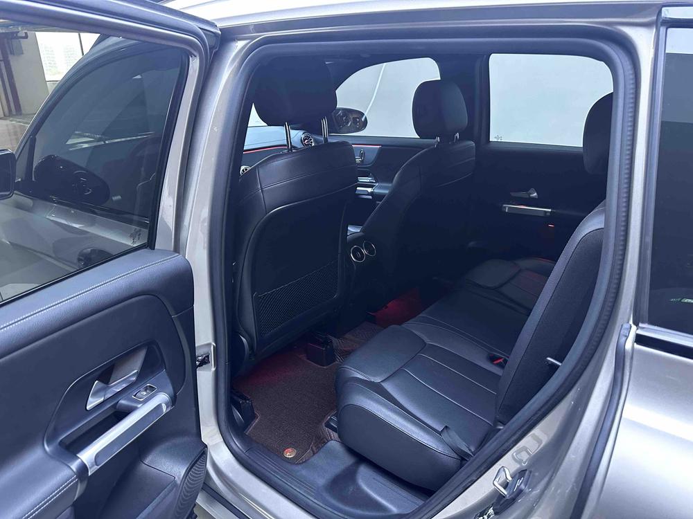 Mercedes-Benz Mercedes-Benz GLB