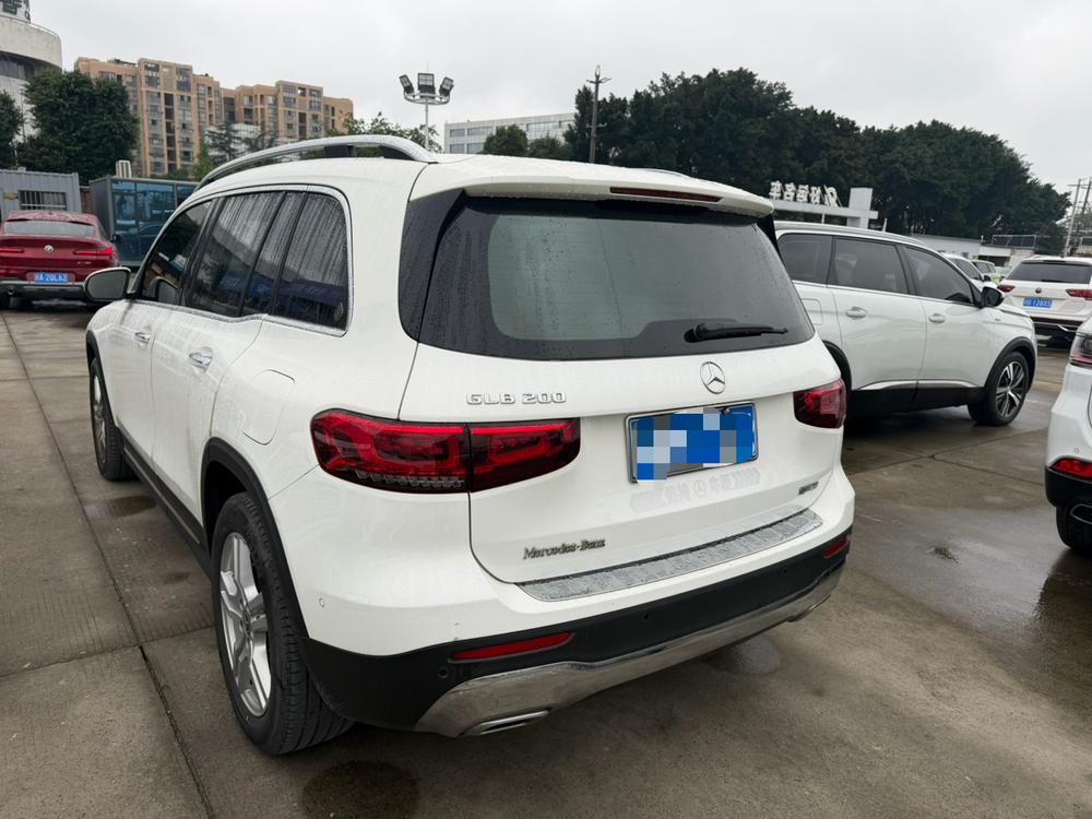 Mercedes-Benz Mercedes-Benz GLB
