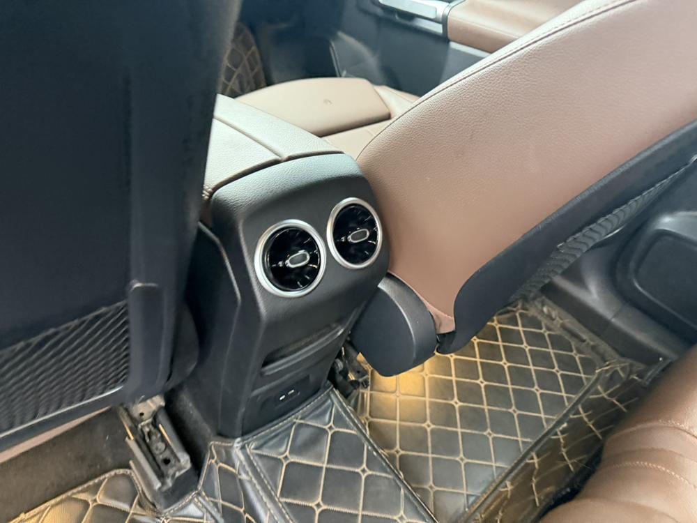 Mercedes-Benz Mercedes-Benz GLB