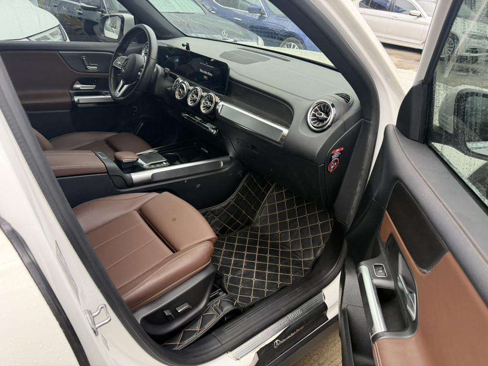 Mercedes-Benz Mercedes-Benz GLB