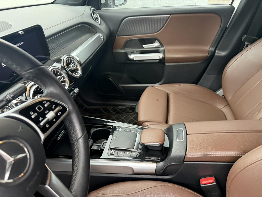 Mercedes-Benz Mercedes-Benz GLB