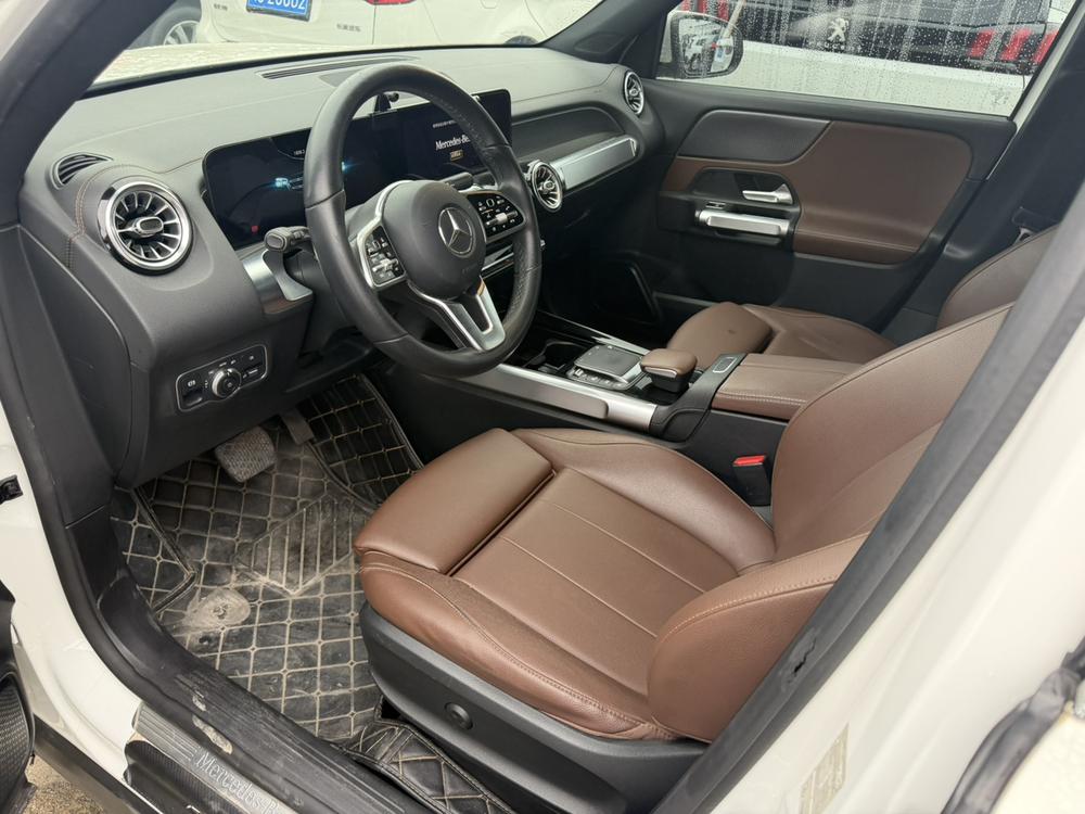 Mercedes-Benz Mercedes-Benz GLB