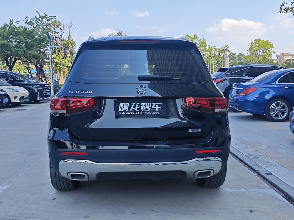 Mercedes-Benz Mercedes-Benz GLB
