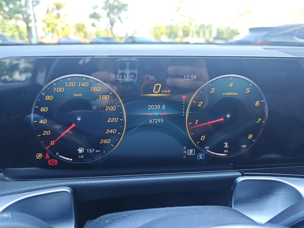 Mercedes-Benz Mercedes-Benz GLB