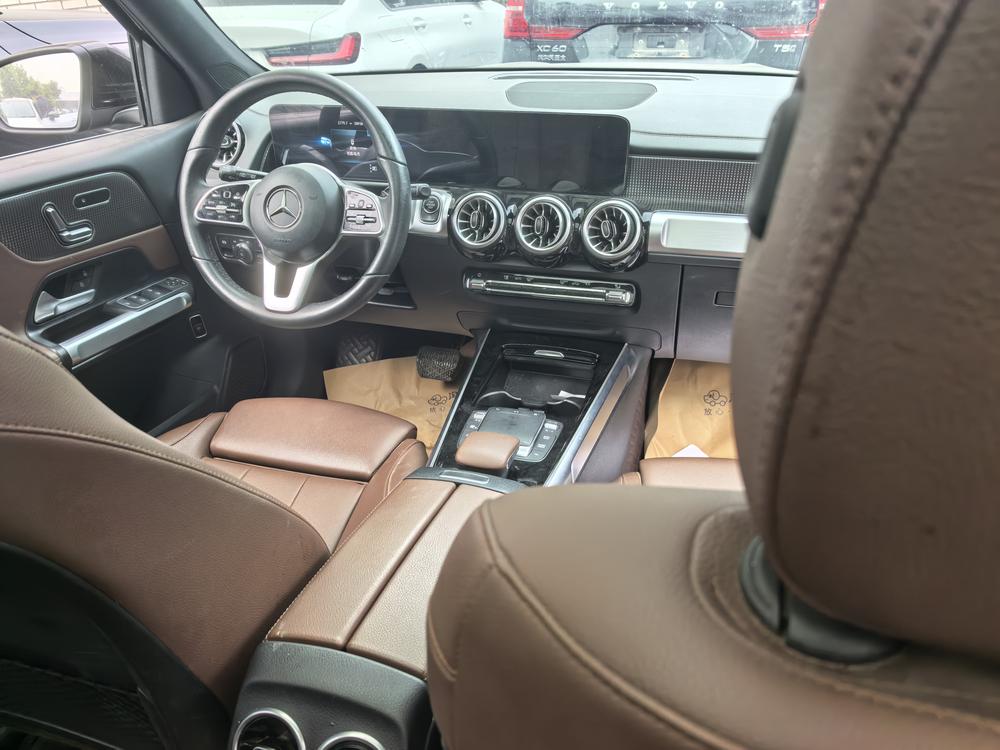 Mercedes-Benz Mercedes-Benz GLB