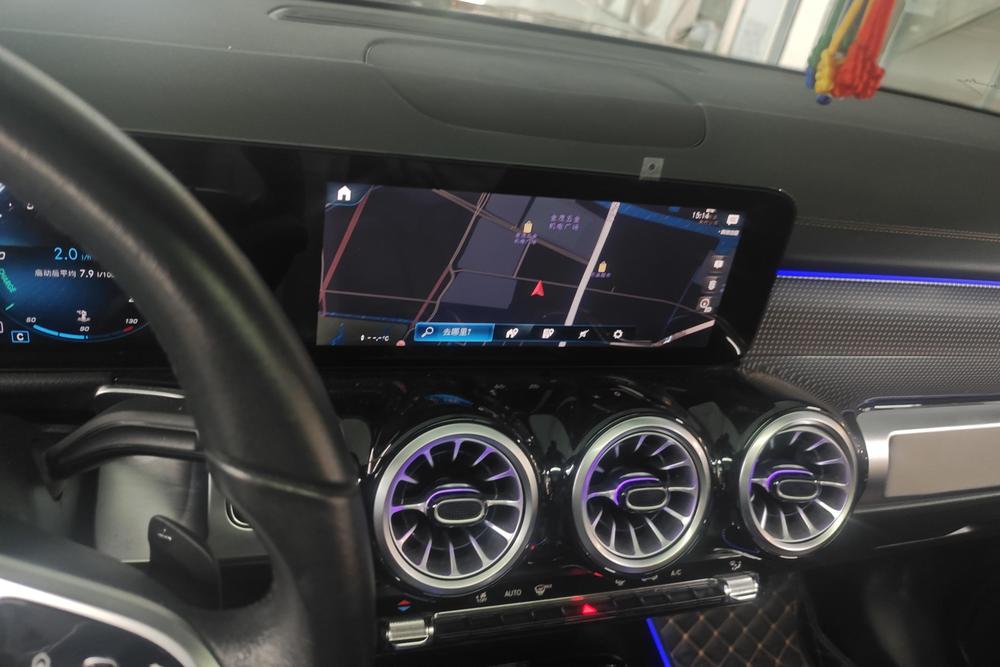 Mercedes-Benz Mercedes-Benz GLB