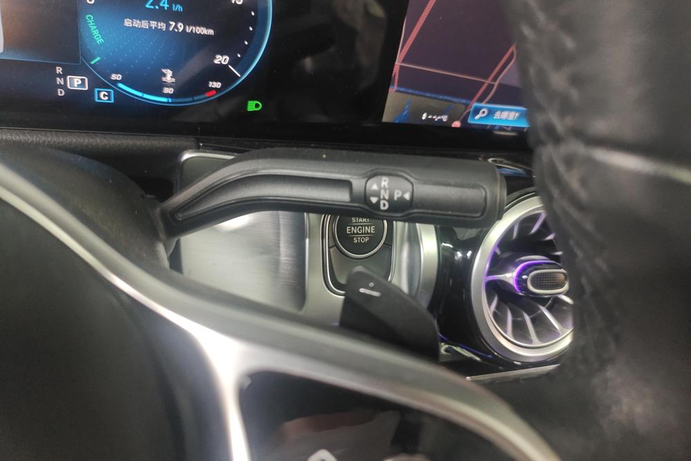 Mercedes-Benz Mercedes-Benz GLB