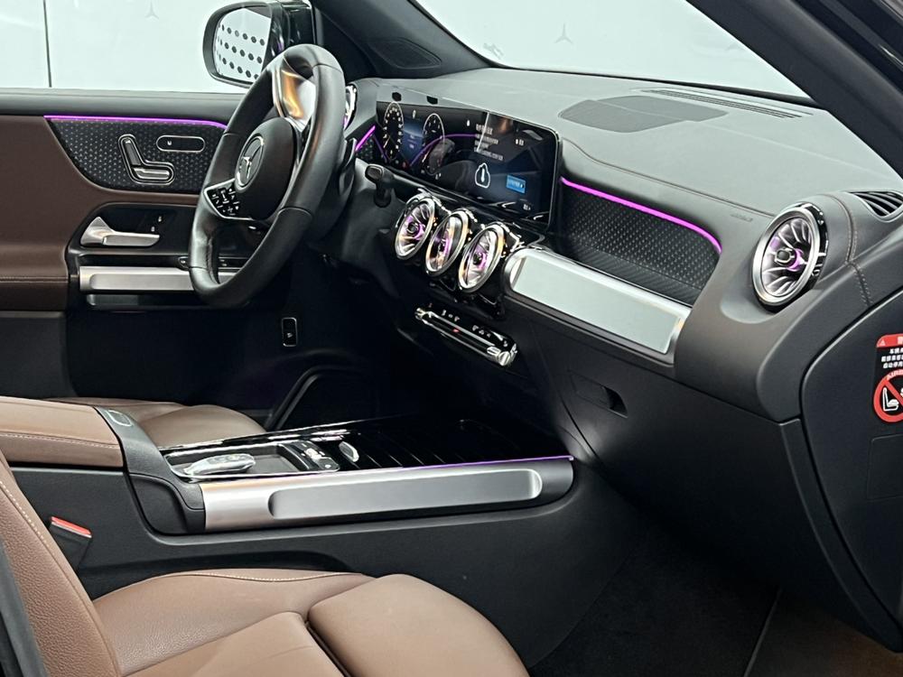 Mercedes-Benz Mercedes-Benz GLB