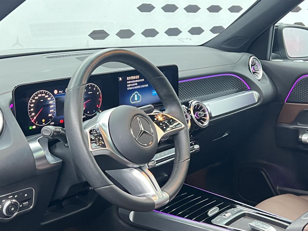 Mercedes-Benz Mercedes-Benz GLB
