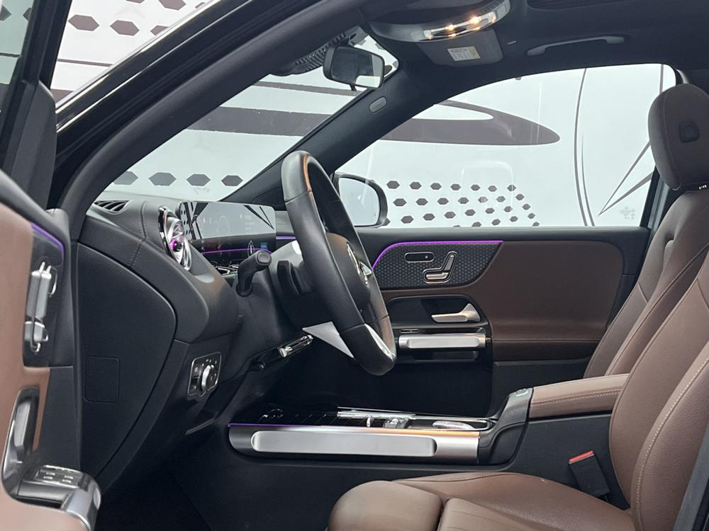 Mercedes-Benz Mercedes-Benz GLB